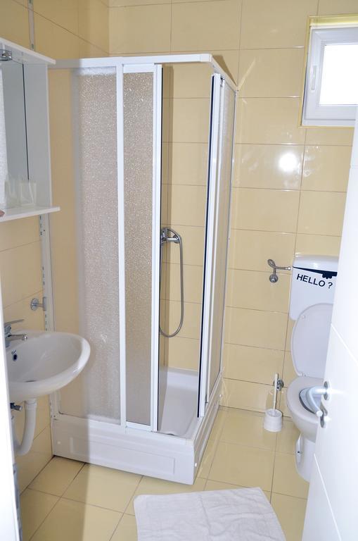 Apartments Bellevue - Otasevic Herceg Novi Oda fotoğraf